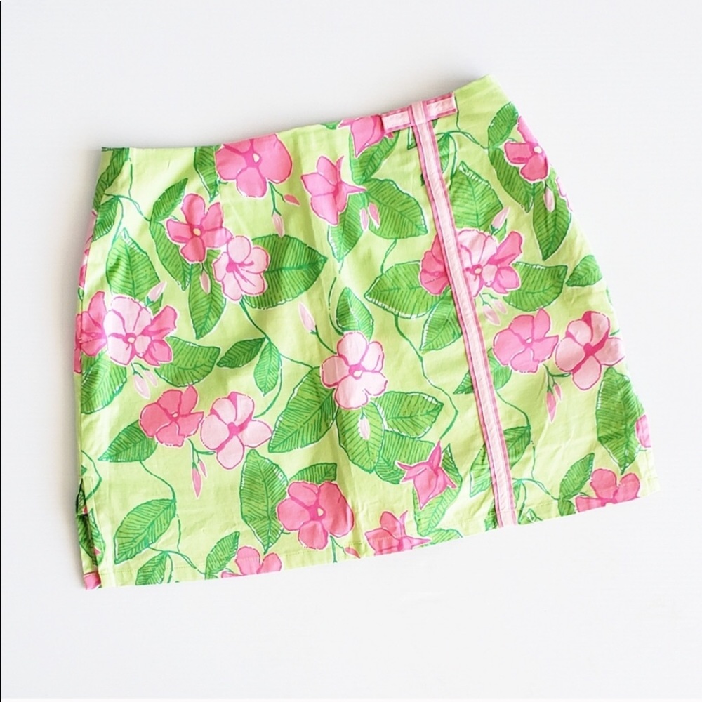 Lilly, EUC, Mandevilla pattern skirt, size 4